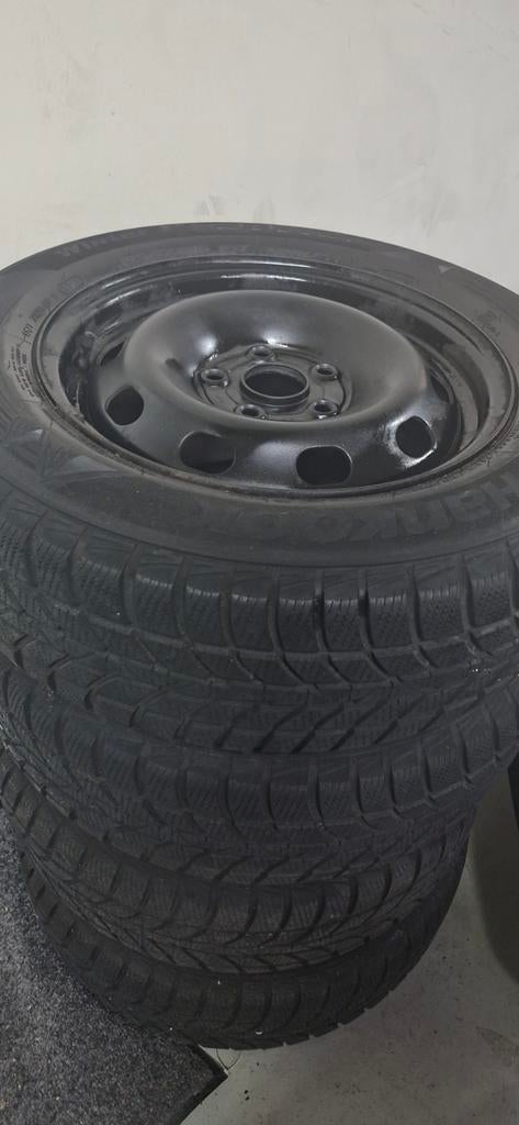 Hankook Winterbanden op stalen velgen 15 inch, Ophalen, Gebruikt, 15 inch, Banden en Velgen