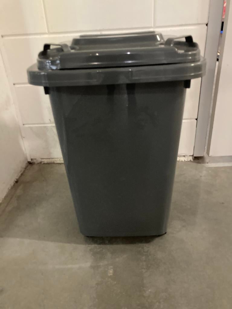 Vuilnisbak / opbergbak, Ophalen, Kunststof, 50 tot 75 cm, 40 liter of meer