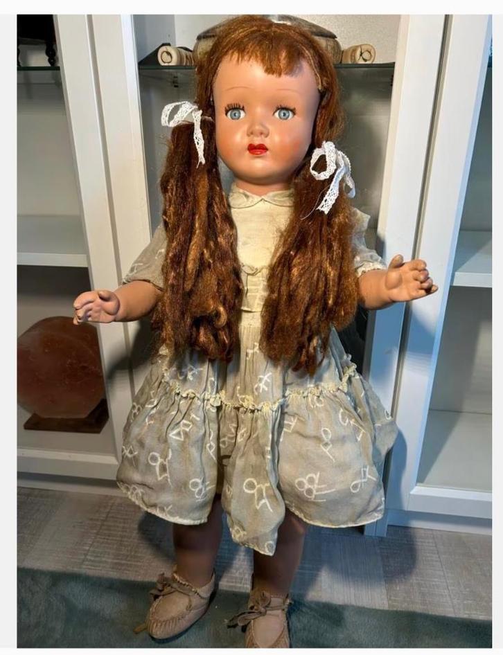 Antieke grote pop, 77 cm groot, Verzamelen, Poppen, Zo goed als nieuw, Pop, Ophalen of Verzenden