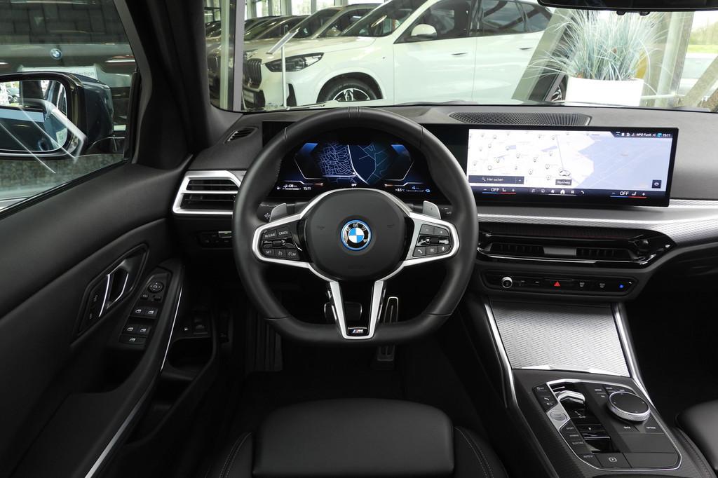 BMW 3 Serie 330e M Sport Automaat / Trekhaak / Sportstoelen, 1998 cc, Achterwielaandrijving, Gebruikt, 4 cilinders