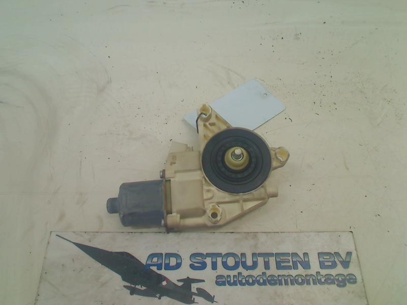 Motor Raammechaniek Links Voor C (W204) 2011, Gebruikt, Mercedes-Benz AG, Mercedes-Benz, Mercedesstraße 120, Stuttgart 70372, , Duitsland