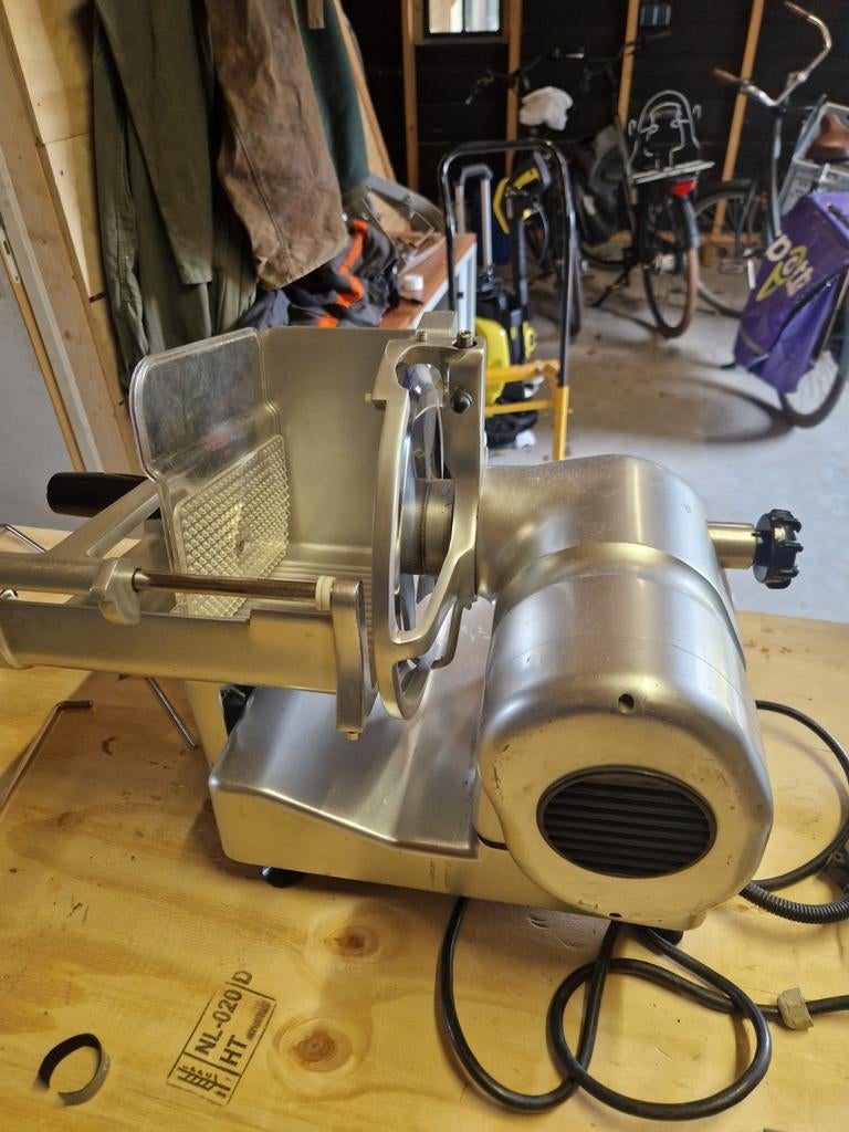 Snijmachine Manconi 250 VK VE., Ophalen of Verzenden