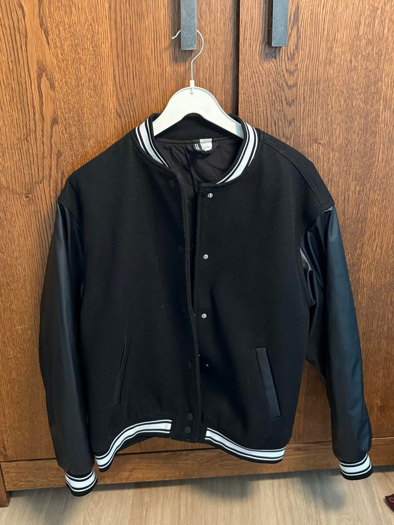 Zwarte faux leren bomberjack van H&M, Kleding | Dames, Ophalen, Zo goed als nieuw, Zwart