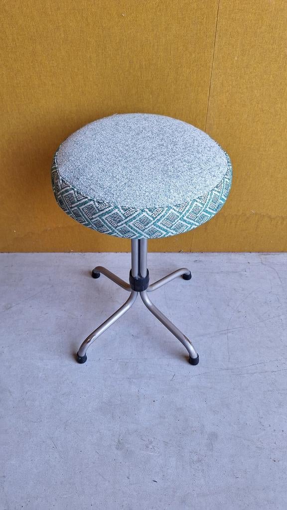 Vintage Brabantia kruk, krukje met nieuwe stoffering, Gebruikt, Vintage, Ophalen of Verzenden, Nvt