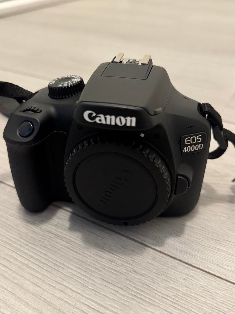 Canon EOS 4000D spiegelreflexcamera met 18-55mm lens en meer, Gebruikt, Spiegelreflex, Canon, Ophalen of Verzenden