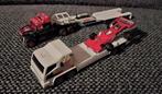 2 Vrachtwagens en een race auto speelgoed, Ophalen of Verzenden