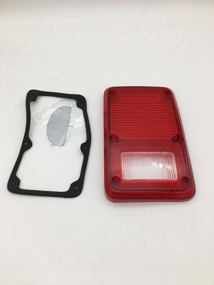 Te koop achterlichtkap rechts dodge b100 b150 b200 b250 b300, Auto diversen, Overige Auto diversen, Ophalen of Verzenden