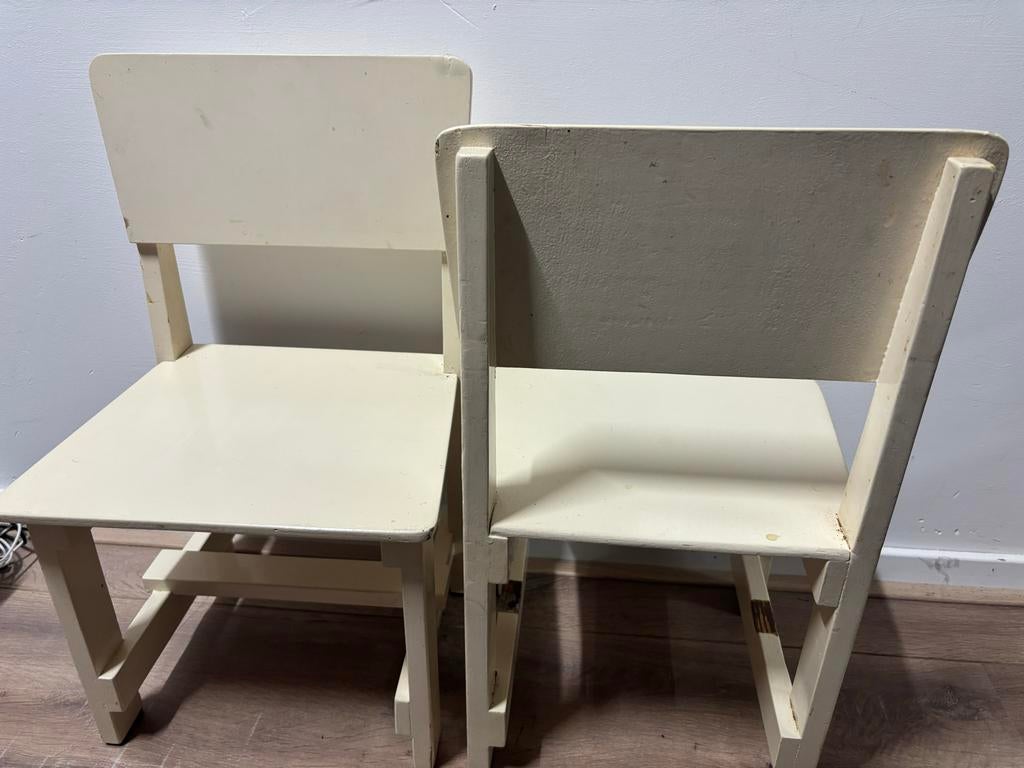 Twee stevige houten stoeltjes, Huis en Inrichting, Stoelen, Ophalen, Gebruikt, Twee, Wit