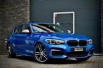 BMW 1-Serie M140i Shadow Executive | Estoril Blauw | RWD | S, Auto's, BMW, Lichtsensor, Achterwielaandrijving, Gebruikt, Blauw