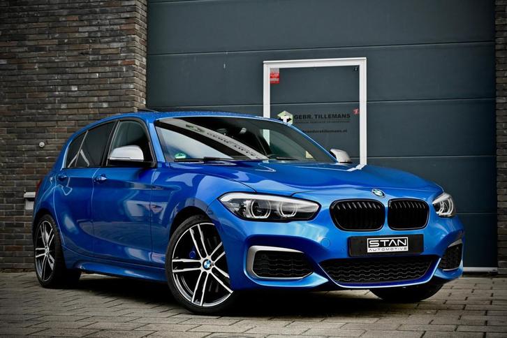 BMW 1-Serie M140i Shadow Executive | Estoril Blauw | RWD | S, Auto's, BMW, Bedrijf, Te koop, 1-Serie, ABS, Achteruitrijcamera