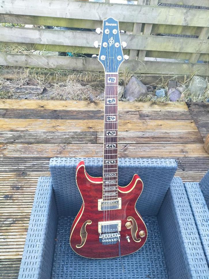 gitaar Ibanez Artcore AWD 82T-TRD-12-01, Muziek en Instrumenten, Snaarinstrumenten | Gitaren | Elektrisch, Zo goed als nieuw, Solid body