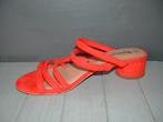 Tamaris Hasel slippers sandalen block hak maat 39, Tamaris, Oranje, Zo goed als nieuw, Sandalen of Muiltjes