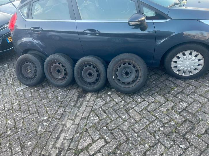 Vredestein banden, Auto-onderdelen, Banden en Velgen, Band(en), Zomerbanden, 14 inch, 175 mm, Personenwagen, Gebruikt, Ophalen of Verzenden