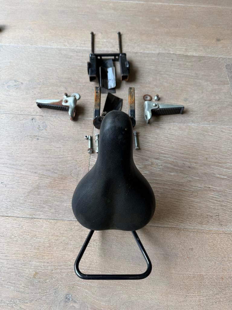 Fietszadeltje voor kinderen, Ophalen of Verzenden, Gebruikt, Voorzitje, Voetsteuntjes