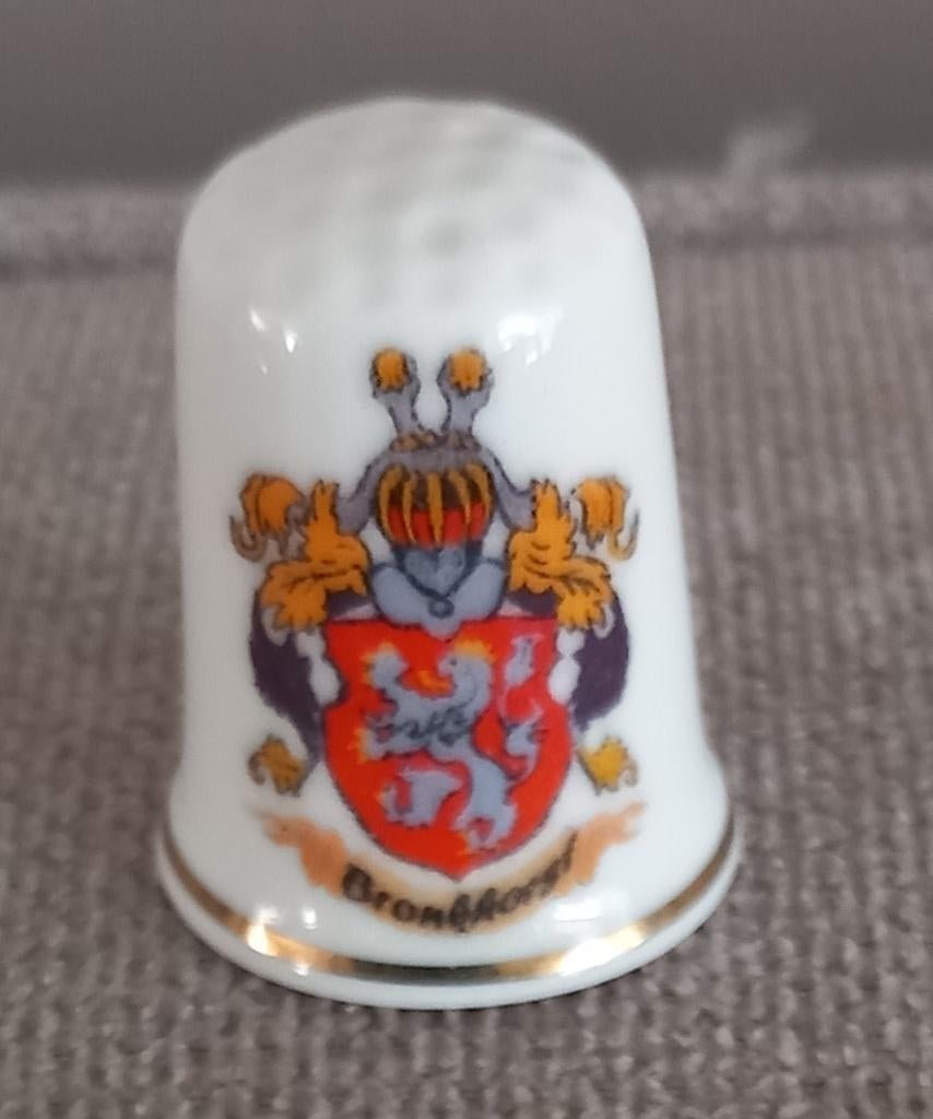 Vingerhoedje Bronkhorst, Ophalen of Verzenden, Zo goed als nieuw, Porselein, Nederland