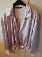 Elegante satijnen blouse met knoopdetail, ZARA, Maat S, Zara, Ophalen of Verzenden, Zo goed als nieuw, Roze