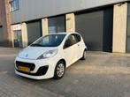 Peugeot 107 1.0 12V E-vti 68PK 3DR 2012 Wit, Auto's, Voorwielaandrijving, 4 stoelen, Origineel Nederlands, Handgeschakeld