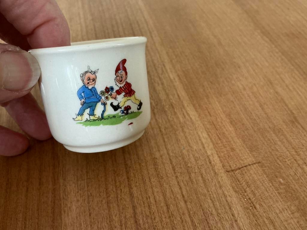 Eierdop kabouters - onderdeel oud kinderservies - Pasen, Antiek en Kunst, Antiek | Servies los, Ophalen of Verzenden