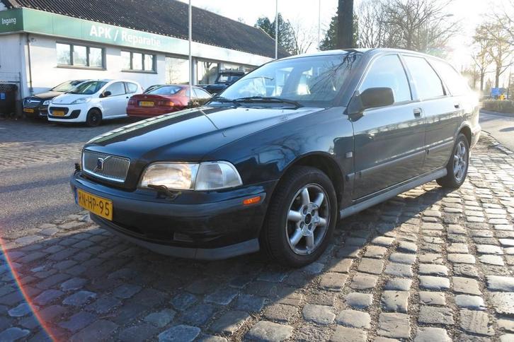 Volvo V40 1.8 Comfort AUTOMAAT , AIRCO , APK , 12-11-2026, Auto's, Volvo, Bedrijf, Te koop, V40, ABS, Airconditioning, Centrale vergrendeling
