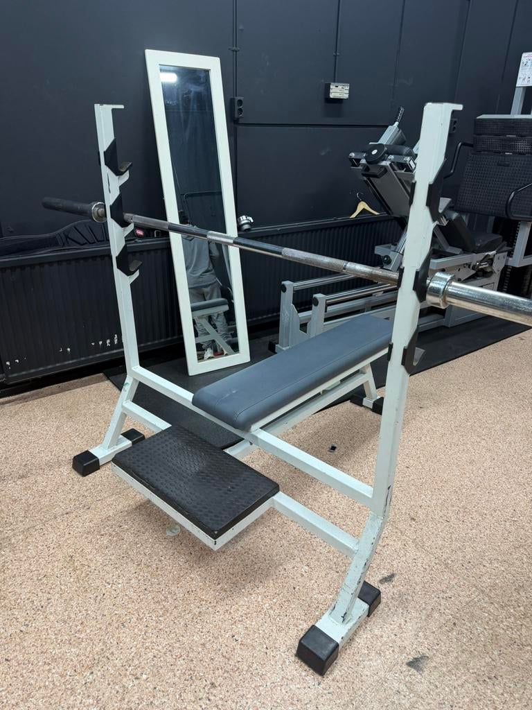 bench press, Sport en Fitness, Fitnessmaterialen, Ophalen of Verzenden, Zo goed als nieuw, Fitnessbank