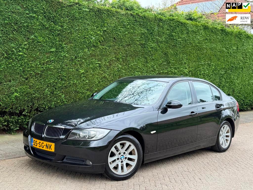 BMW 3-serie 318i AUTOMAAT/LEER/NAVI/PDC/RIJDT GOED/APK 2027!, Auto's, BMW, Bedrijf, Te koop, 3-Serie, ABS, Airbags, Airconditioning