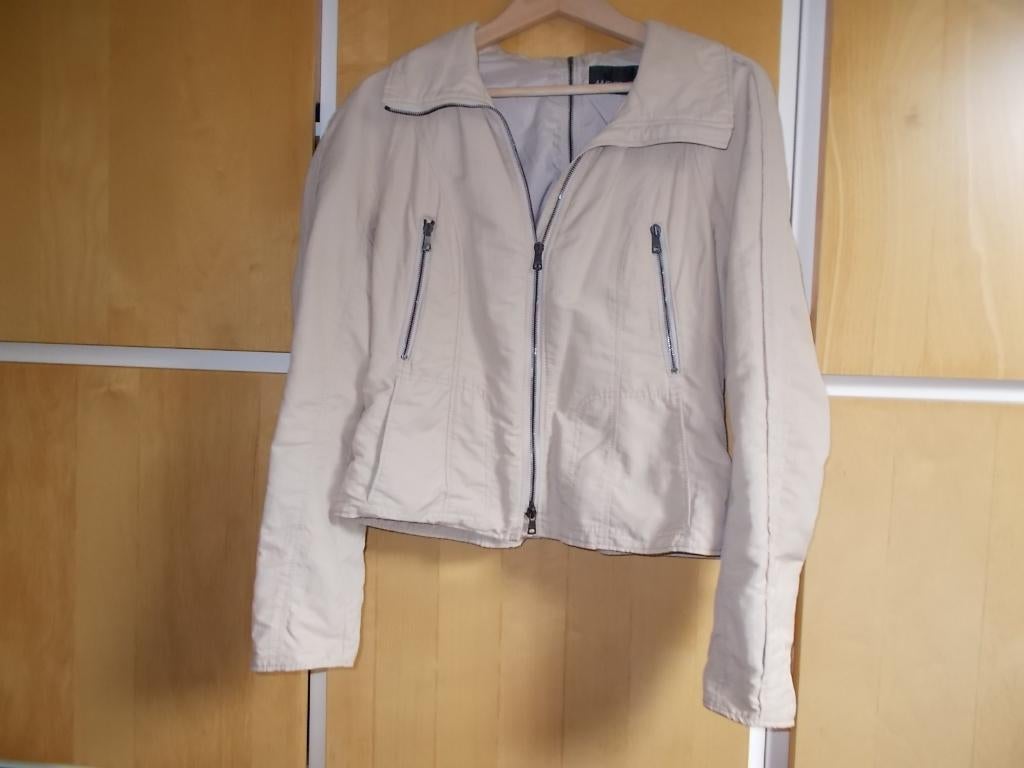 Jasje van Marc Cain, maat 38-40, Marccain, Ophalen of Verzenden, Zo goed als nieuw, Maat 38/40 (M)