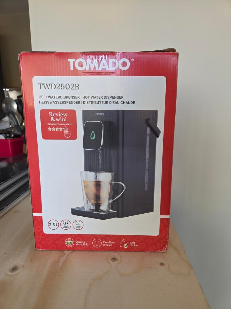 Tomado TWD2502B - Heetwaterdispenser - Instant Water   2 5 Liter Inhoud   Inclusief Waterfilter 1115154871