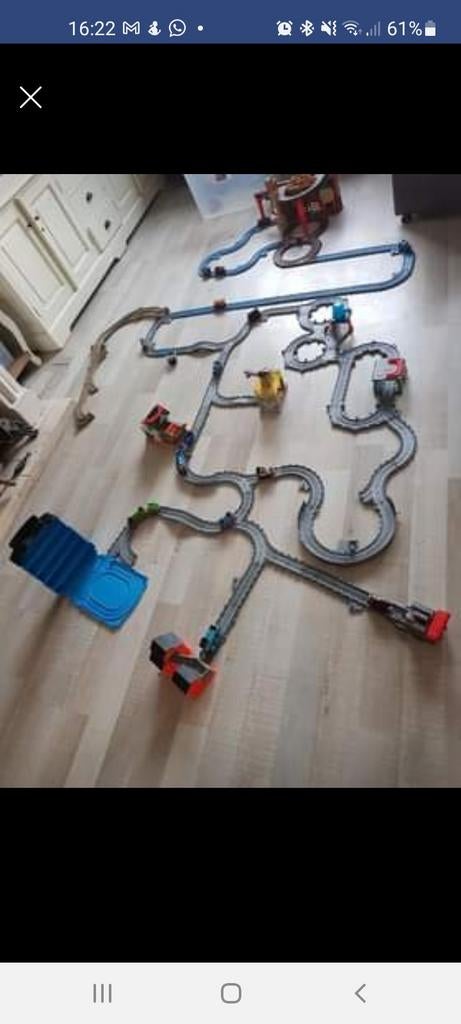 Grote bak Thomas de Trein speelgoed met treinbaan en huisjes, Ophalen of Verzenden