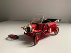 Ford Model T roadster schaalmodel - rood, met los wiel, Hobby en Vrije tijd, Modelauto's | 1:18, Ophalen of Verzenden, Gebruikt