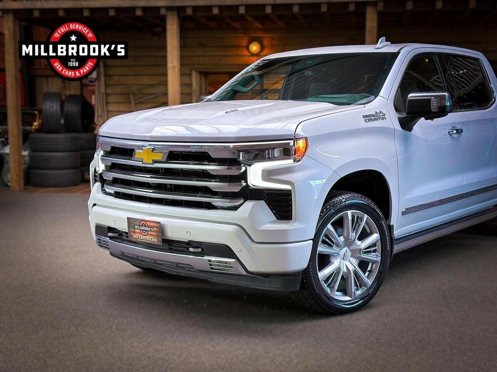 Chevrolet Silverado High Country 6.2 V8 420 PK BPM VRIJ, Ful, Auto's, Chevrolet, Automaat, 8 cilinders, Wit, Leder