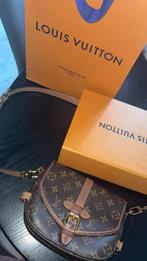 Louis Vuitton Monogram Tas - Gebruikt & Verkleurd, Sieraden, Tassen en Uiterlijk, Tassen | Schoudertassen, Overige merken, Gebruikt