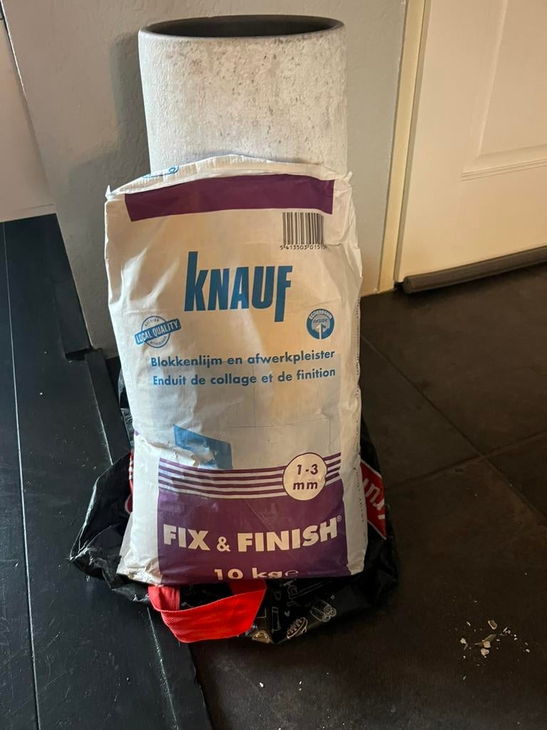 Afwerkpleister en finisch blokken lijm, Doe-het-zelf en Verbouw, Metselstenen, Ophalen, Zo goed als nieuw, Kalkzandstenen