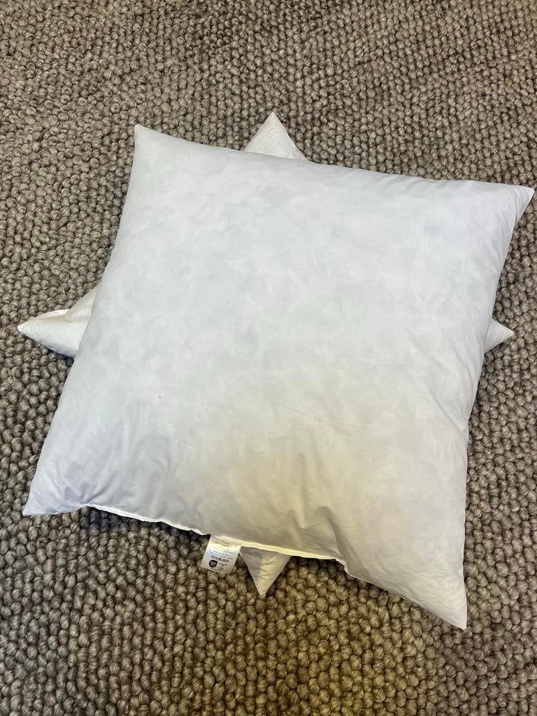 2 Nieuwe donzen binnenkussens 60x60 van De Kniphal, Huis en Inrichting, Woonaccessoires | Kussens, Ophalen of Verzenden, Nieuw