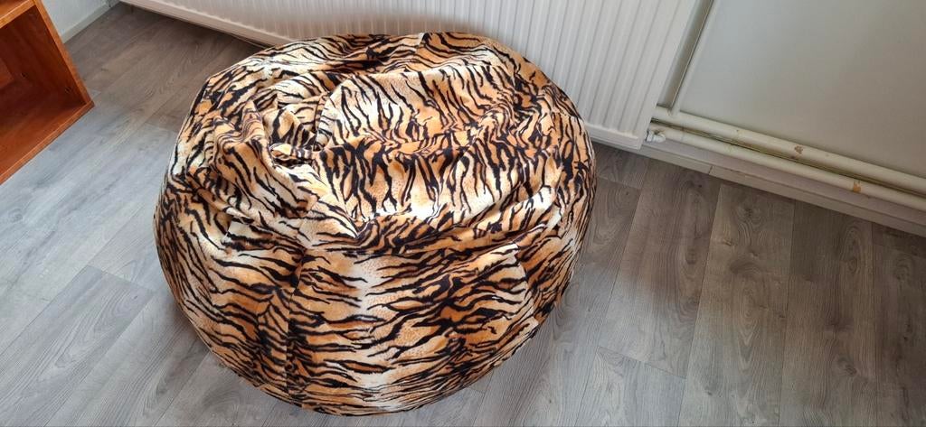 Zitzak met tijgerprint, Ophalen, Rond, Minder dan 50 cm, Zo goed als nieuw