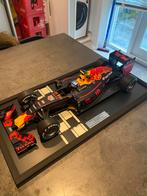 Max verstappen 1ste overwinning 1:8 replica editienummer 50, Ophalen, Zo goed als nieuw, Formule 1