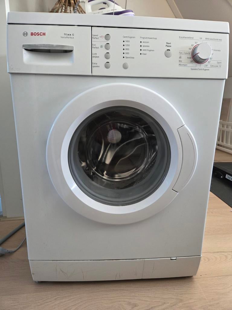 Bosch Maxx 6 Wasmachine - Voorlader, Ophalen, 1200 tot 1600 toeren, Gebruikt, 4 tot 6 kg