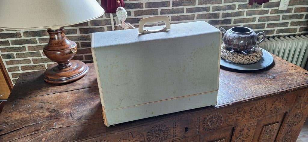 Nelson Naaimachine , semi klassieker, Ophalen of Verzenden, Gebruikt, Naaimachine