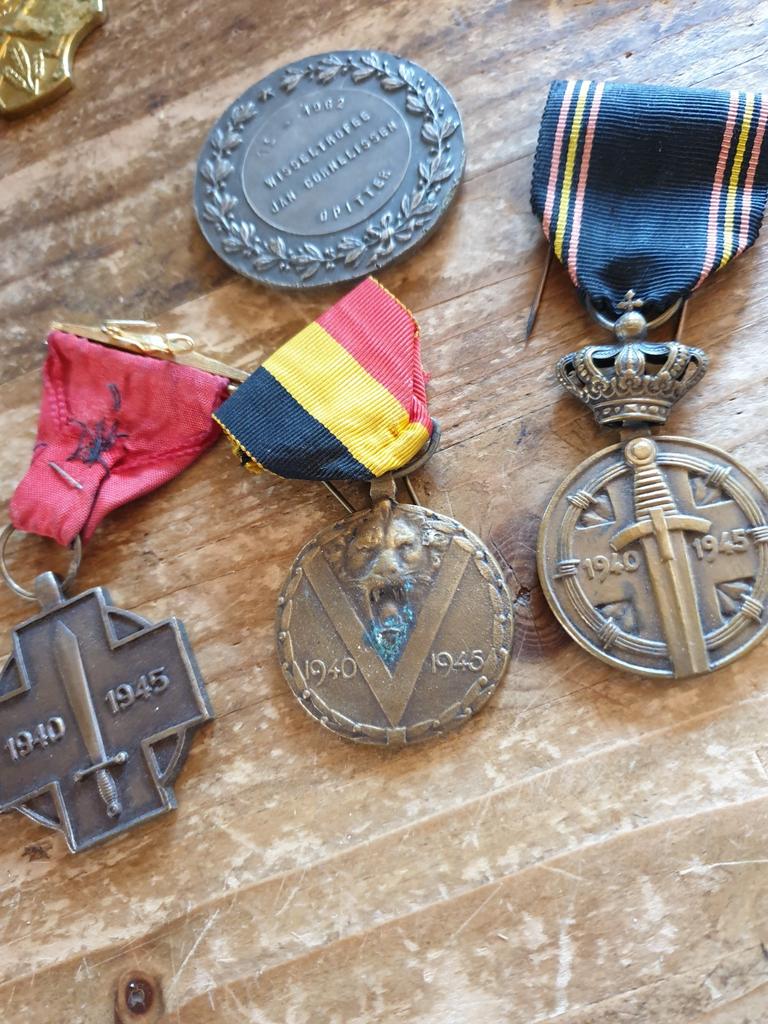 Verschillende medailles, Ophalen of Verzenden, Overige materialen