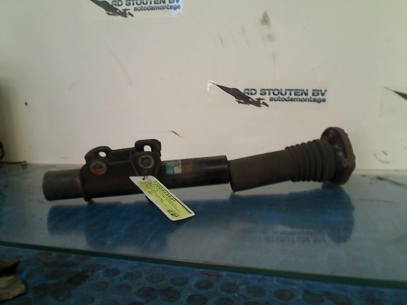 Schokbreker Links Voor Mercedes-Benz Sprinter 3,5t (906.63), Gebruikt, Mercedes-Benz AG, Mercedes-Benz, Mercedesstraße 120, Stuttgart 70372, , Duitsland