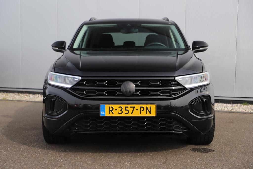 Volkswagen T-Roc 1.5 TSI Life Black Edition 150PK DSG Automa, Stof, 4 cilinders, Zwart, Bedrijf