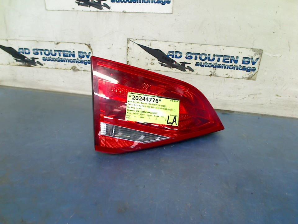 Achterlicht Links BINNEN Audi A4 (B8) 2008 8K5945093D, Auto-onderdelen, Verlichting, Gebruikt, Auto-Union-Straße  1, Ingolstadt 85057, , Duitsland