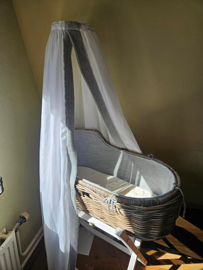 Wiegje van kidsmill moses riet met hemeltje, Ophalen, Wieg