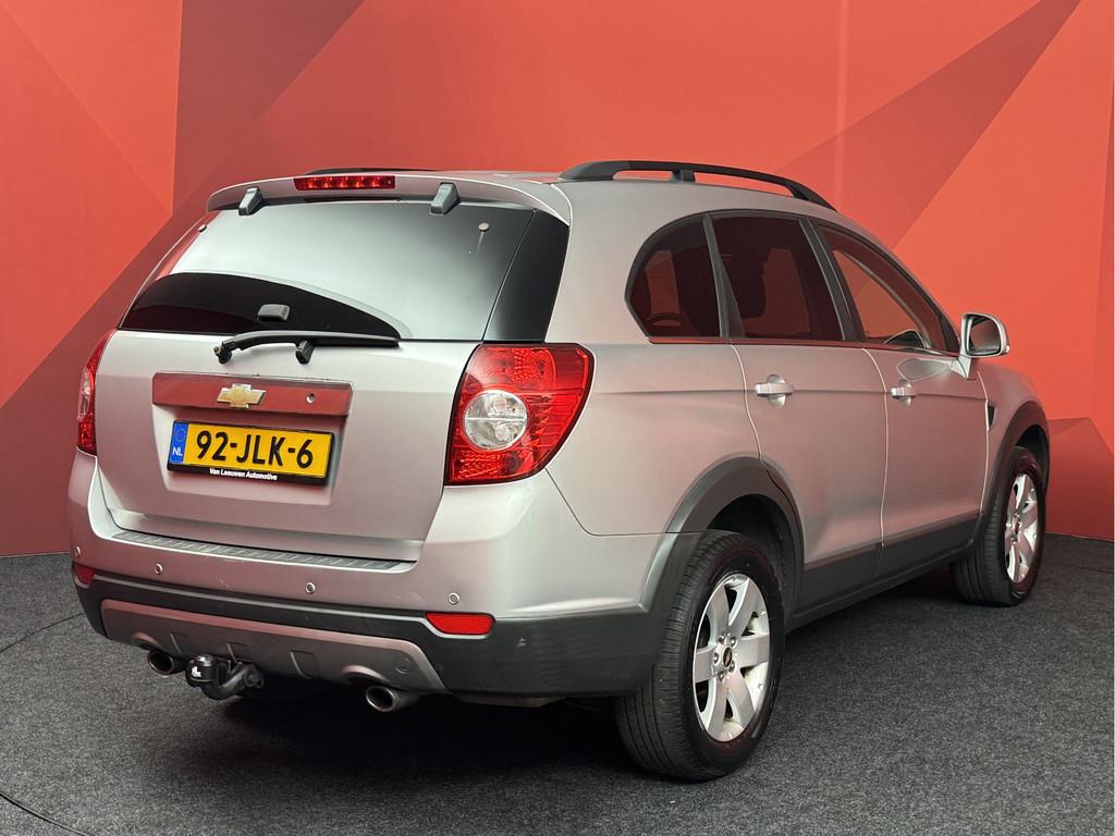 Chevrolet Captiva 2.4i Executive, Auto's, 136 pk, Gebruikt, Zwart, 4 cilinders