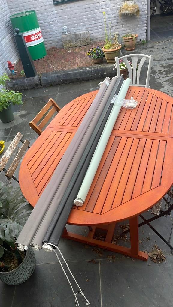 Gratis rolgordijnen verduisterend 180 en 150 cm breed, Ophalen, Zo goed als nieuw, 100 tot 150 cm, 150 tot 200 cm