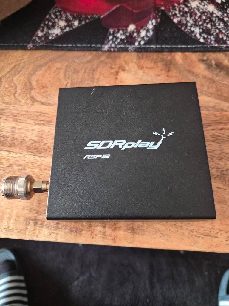 SDRplay RSP1B SDR Ontvanger - Breedbandige Radio Scanner, Ophalen, Zo goed als nieuw