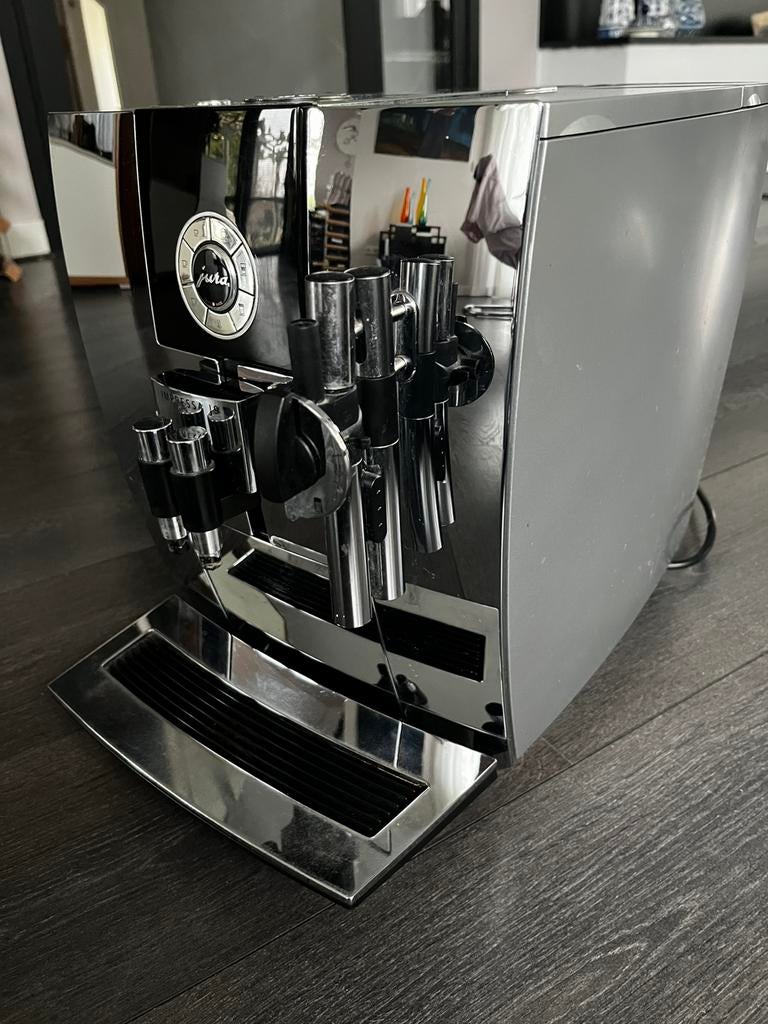 Jura impressa J9, 10 kopjes of meer, Ophalen of Verzenden, Zo goed als nieuw, Koffiemachine