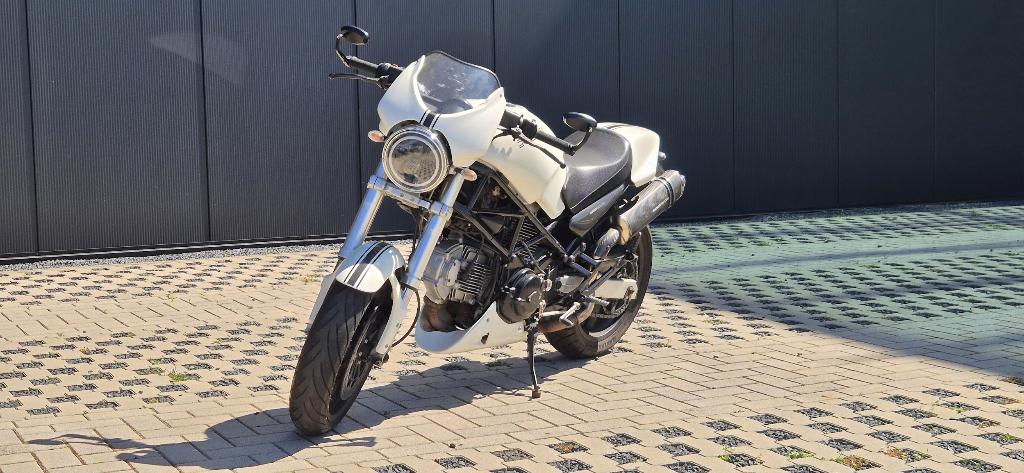 Ducati Monster 600, Sportuitlaat, 2 cilinders, Occasion, Motorrijbewijs A