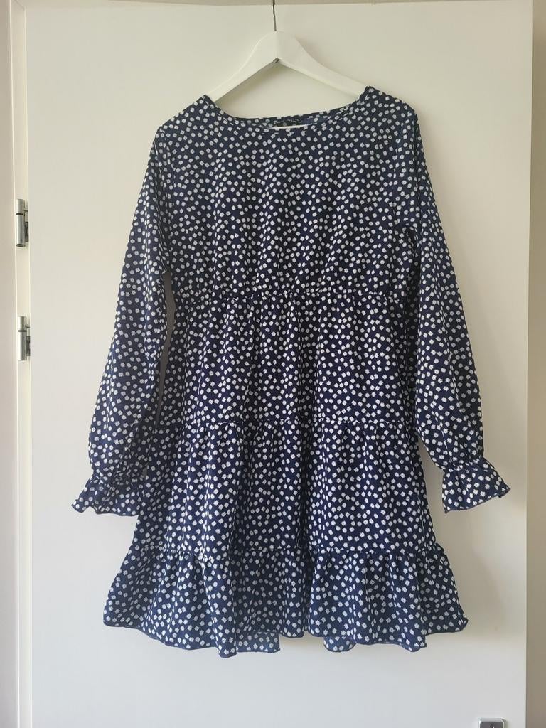 Donkerblauwe zomerjurk met bloemenprint maat L zgan, Kleding | Dames, Jurken, Zo goed als nieuw, Maat 42/44 (L), Blauw, Boven de knie