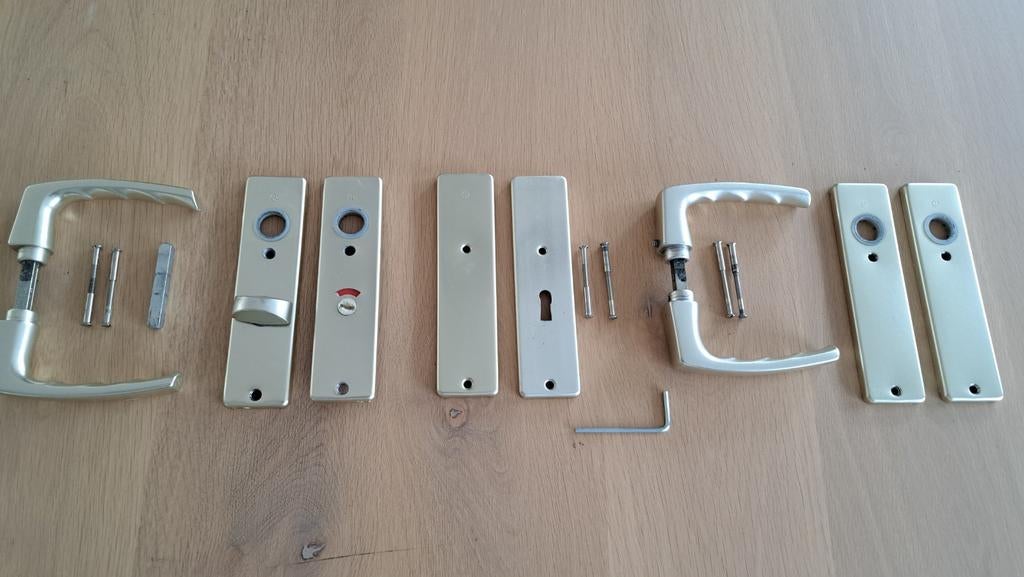 **  Hoppe deurbeslag Duraplus deurklinken en kortschilden, Ophalen of Verzenden, Gebruikt, Overige materialen, Klink of Kruk