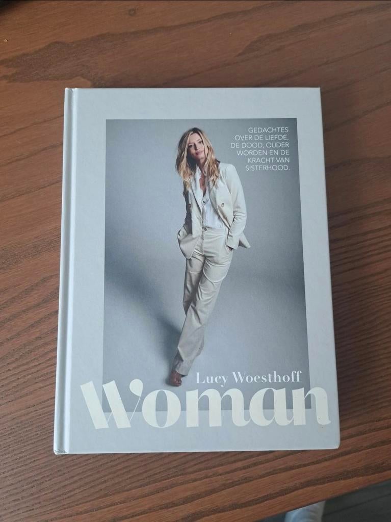 Woman - Lucy Woesthoff, Boeken, Ophalen of Verzenden, Gelezen, Lucy Woesthoff